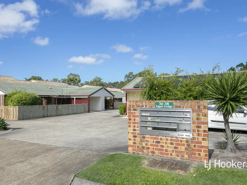 Top location - Tidy Lowset - Walk To Shopping Centre!