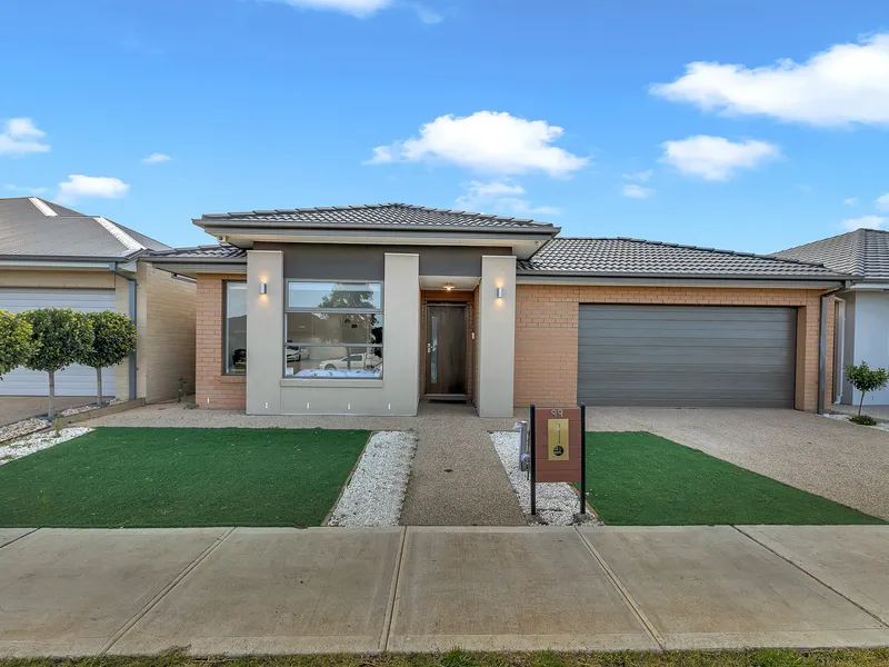 4 BEDROOM FAMILY HOME FOR RENT IN TRUGANINA !!