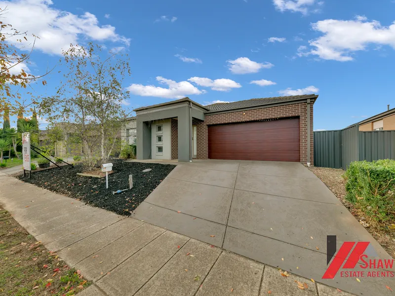 STYLISH 4 BEDROOM FAMILY HOME !
