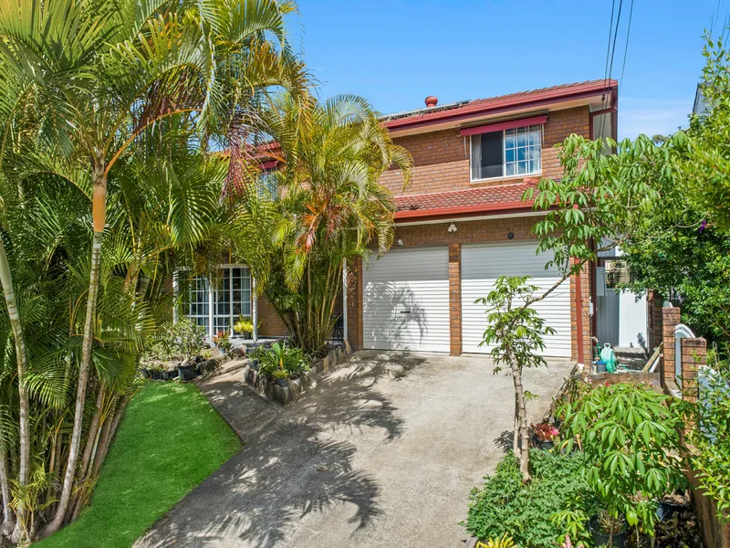 Beautiful five-bedroom home with modern amenities room for a granny flat - move-in ready!