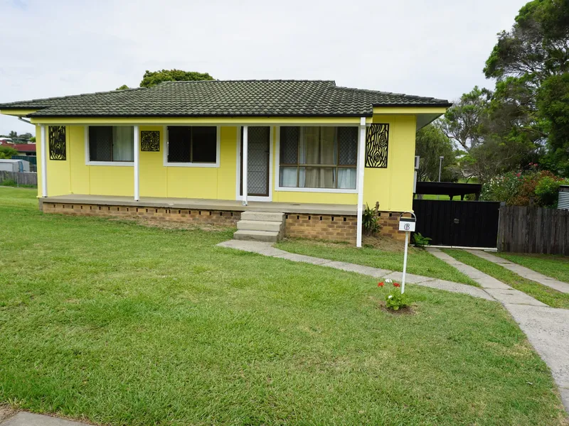 3 Bedroom Lowset Home - Pets Accepted