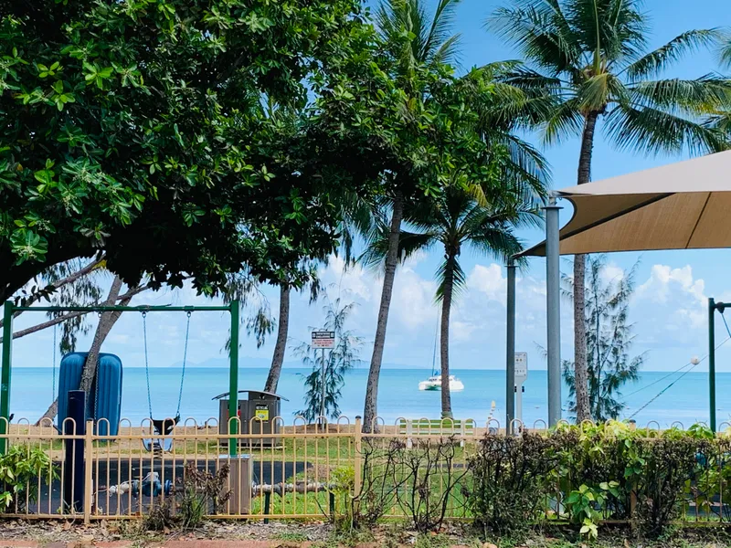 Luxury 2 bedroom Beachfront Apartment