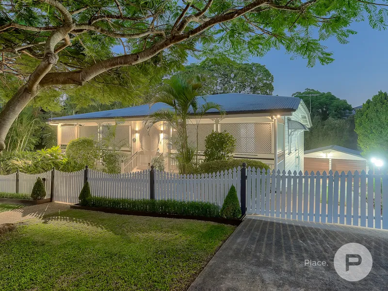 Classic Queenslander With A Modern Touch!