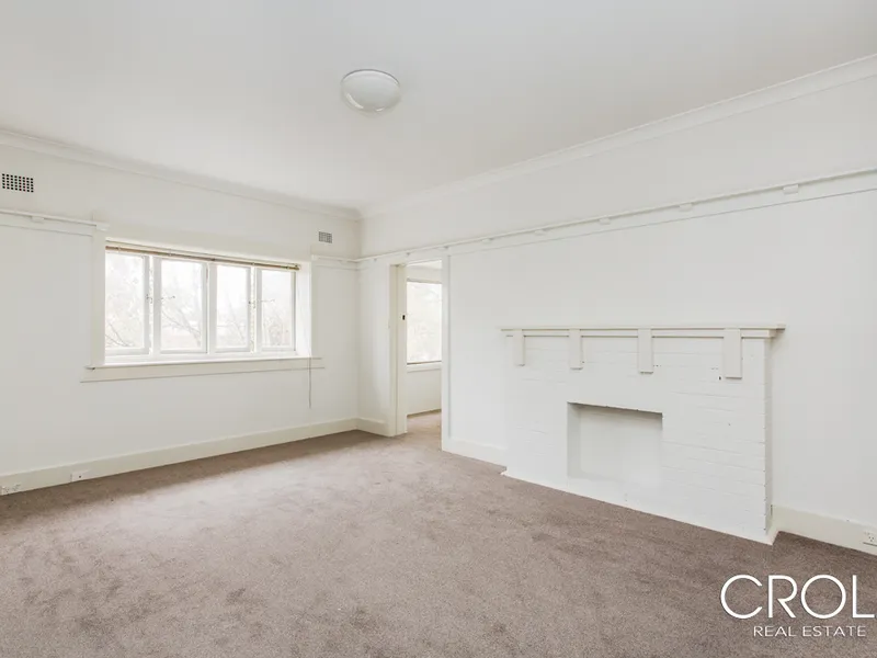 Super Sized Apartment ...A Must See Cammeray Gem