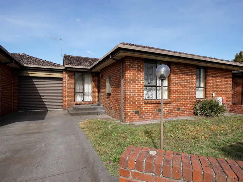 Walk to all amenities