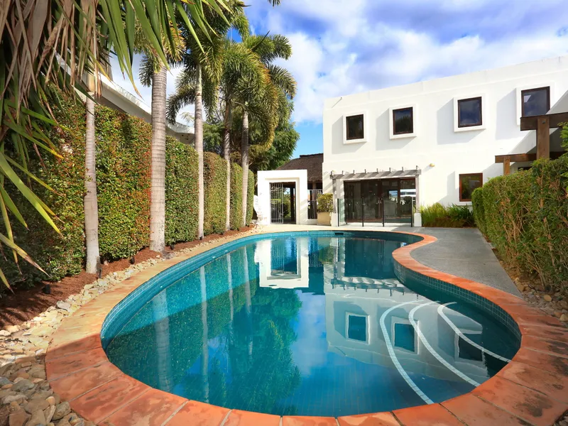 Isle Of Capri Luxury