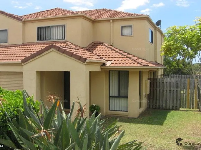 FANTASTIC LOCATION 3 BEDROOM HOME
