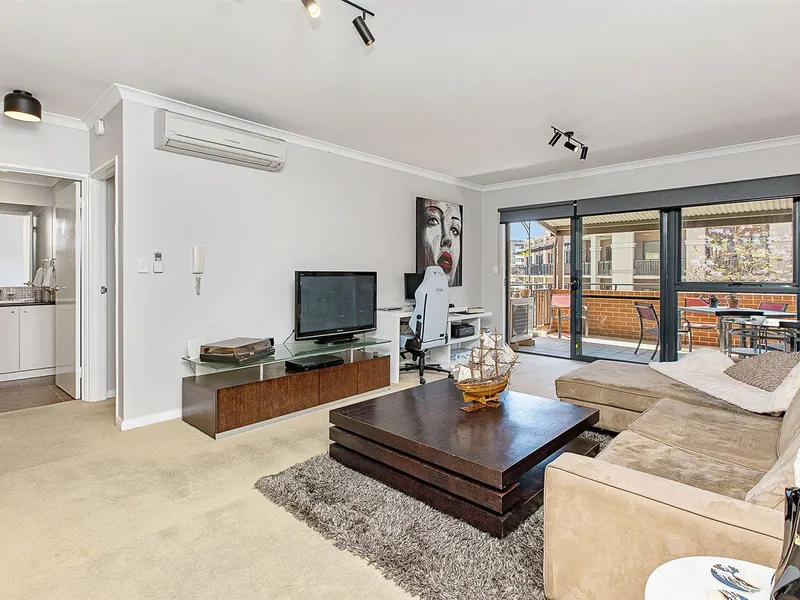 Furnished Apartment in a Prime Location