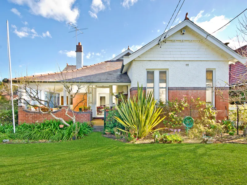 Large Land Approx. 1176 sqm