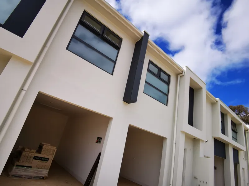 FELIXSTOW DELIGHTS: BRAND NEW QUALITY HOMES