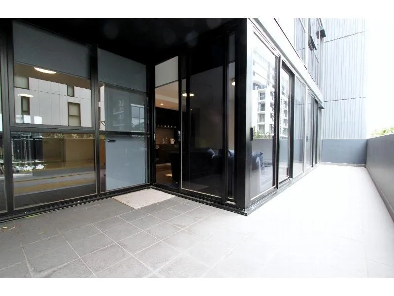 2 bedrooms (all with windows and huge terrace). 6 MONTHS LEASE WELCOME 