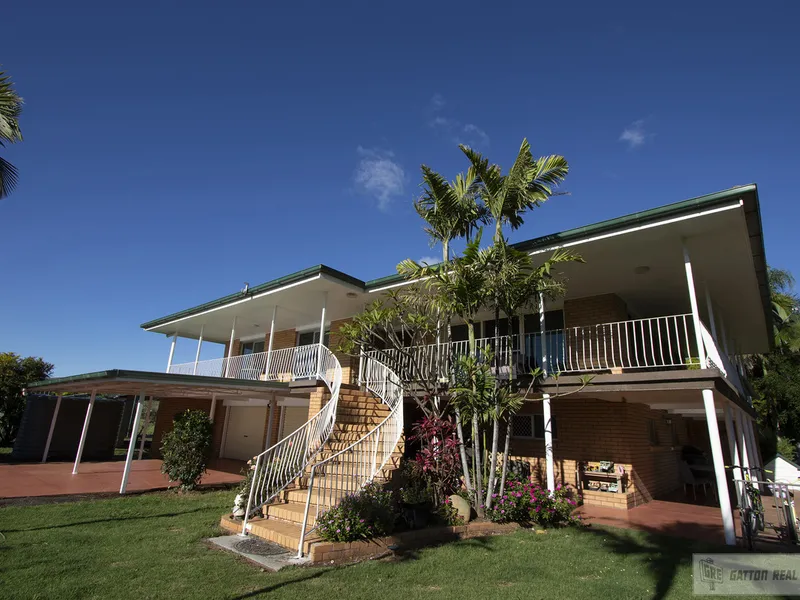 ALL THE SPACE YOU DESIRE AMIDST AN IDYLLIC COUNTRY BACKDROP