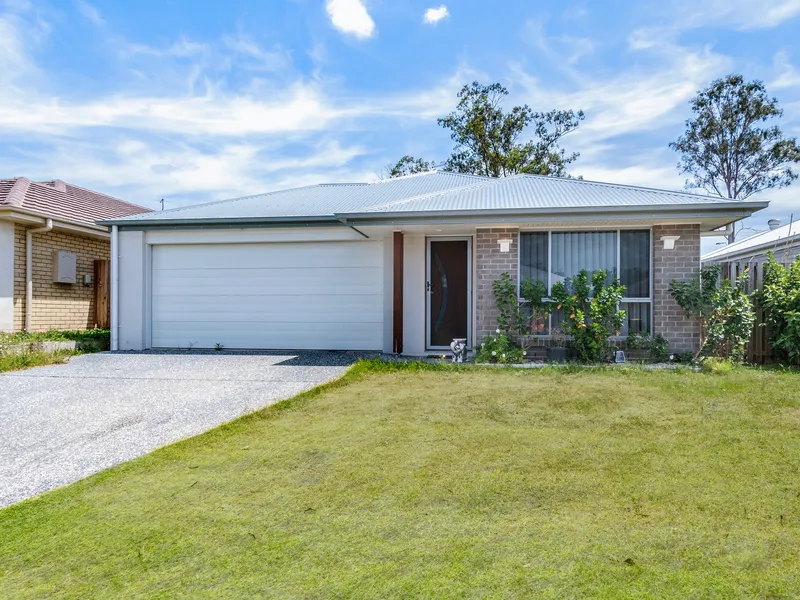 Immaculate 3 year young  4 bedroom family home in sought after Logan Reserve