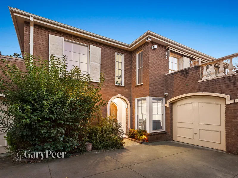 House like proportions with a courtyard