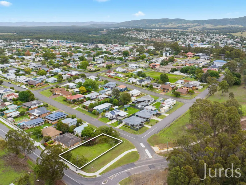 LARGE 935m2 LOT WITH DUAL STREET FRONTAGE