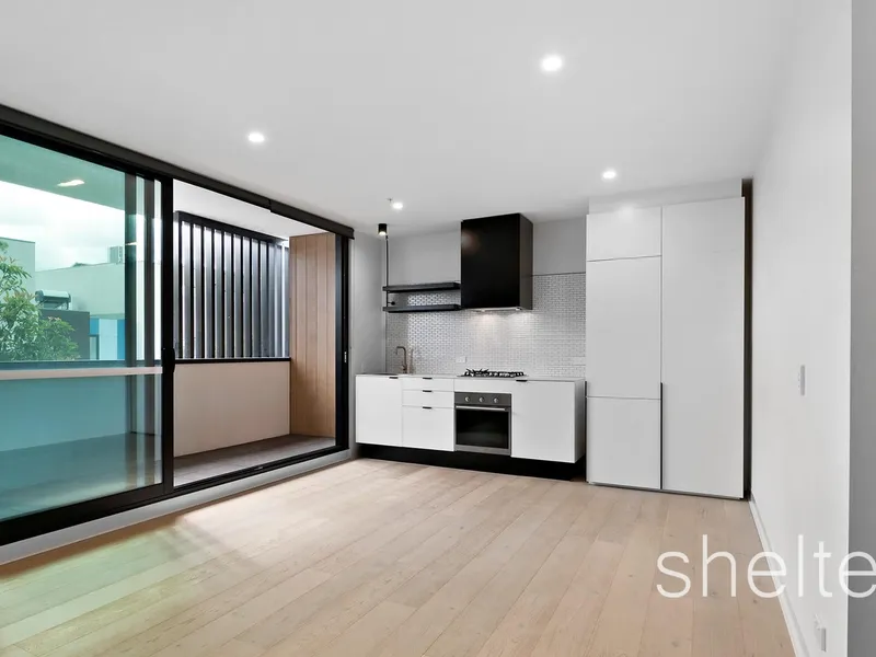 Large North Facing 2 Bed 2 Bath Apartment with Modern Finishes