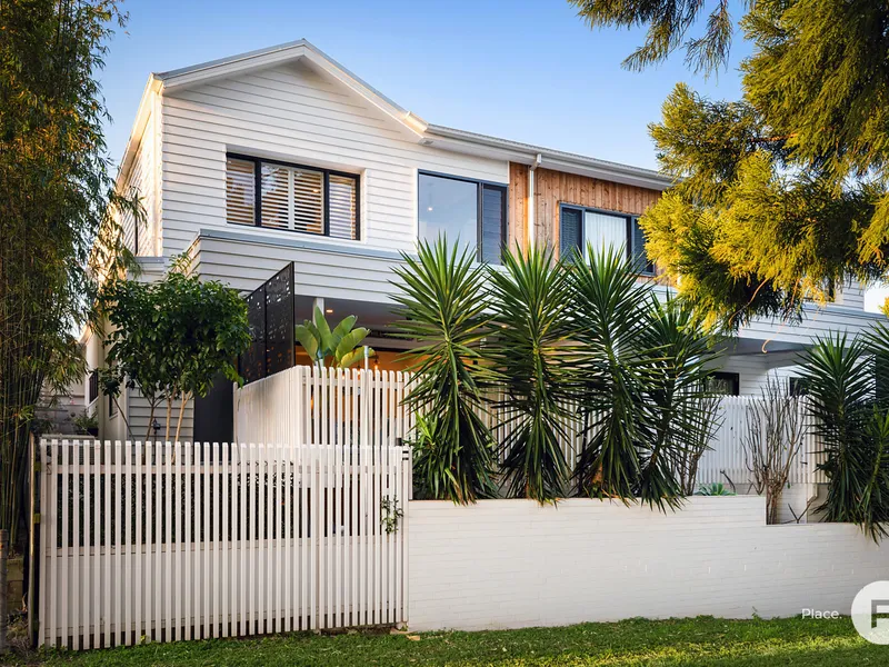 Luxurious freehold terrace home in boutique complex