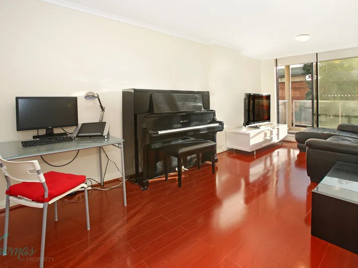 Modern One Bedroom in 