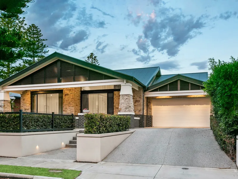 A Revelation in Eye-Catching Architectural Design & Luxurious Family Living | The Pinnacle of Opulence on Prestigious East Terrace