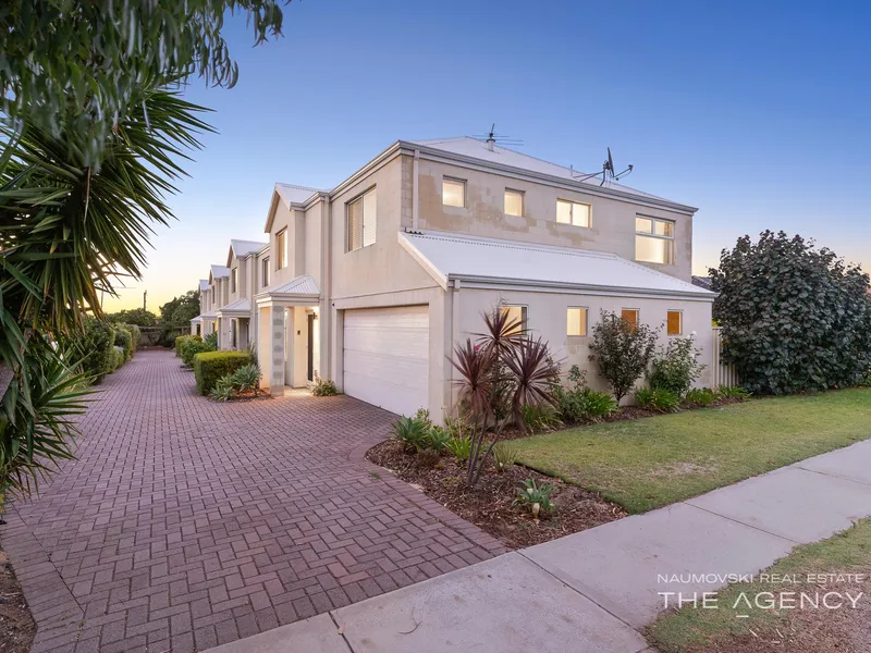 THE ULTIMATE IN MODERN LIFESTYLE LIVING!