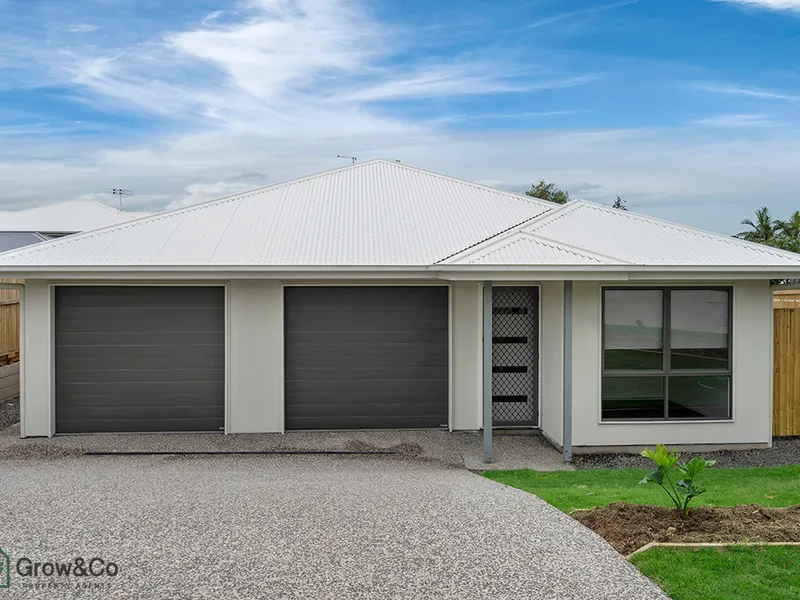 2 BED HOME WITH LARGE FULLY FENCED BACKYARD