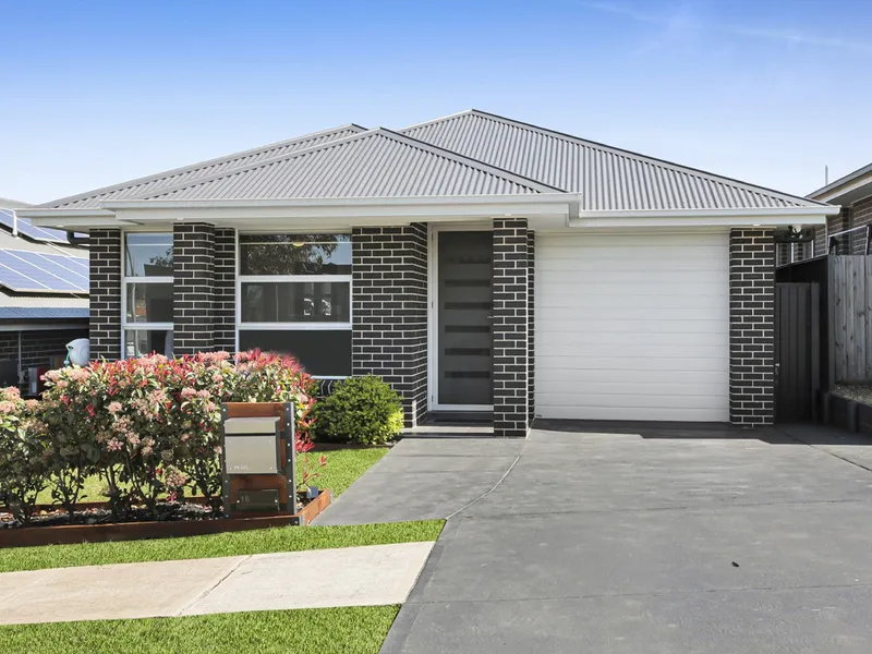 Spacious, beautifully presented living