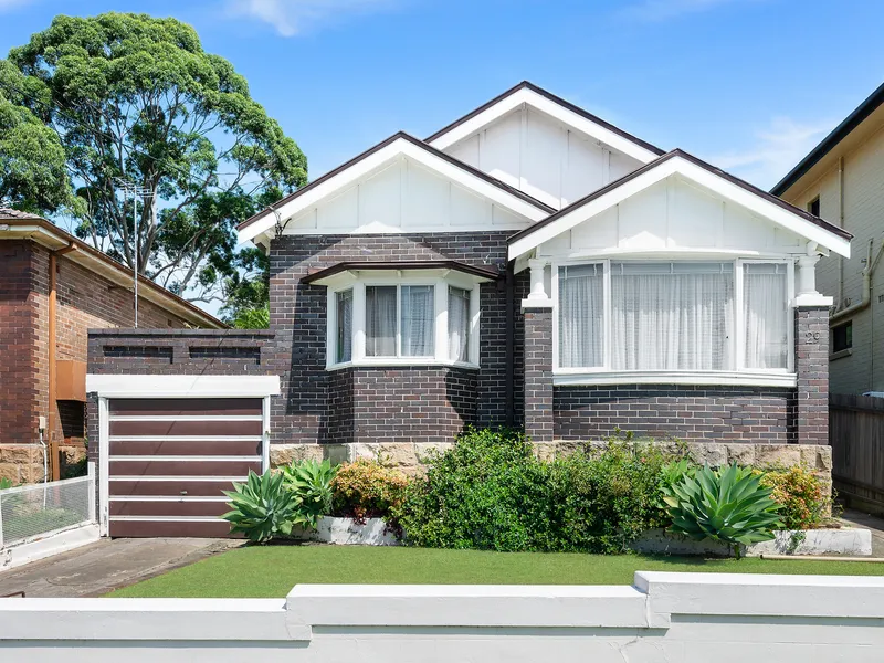 Classic double brick bungalow in parkside setting