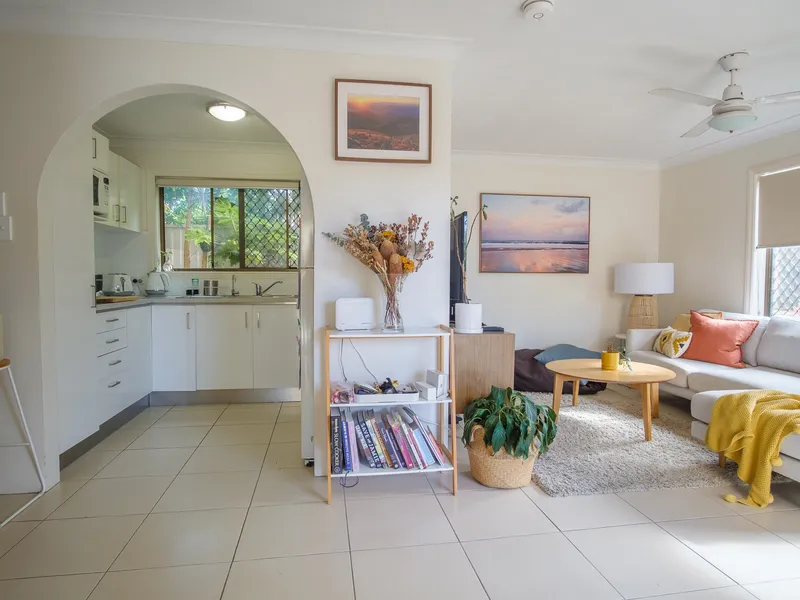 2 Bedroom Unit 150m from the beach