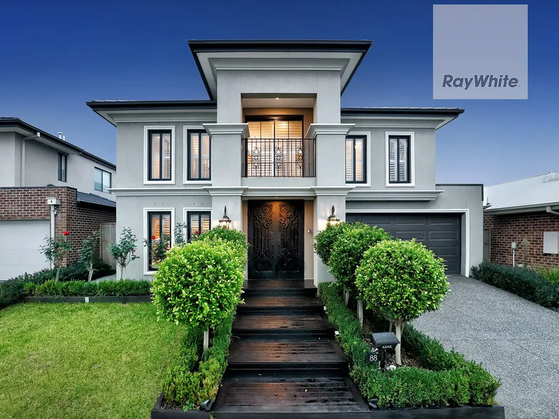 Architectural Showpiece of Quality and Versatility