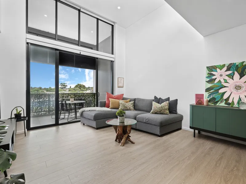 Spacious Designer Retreat in a Lifestyle Setting