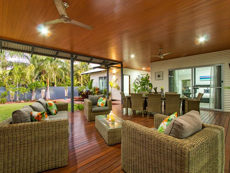 Discover Magnificence!