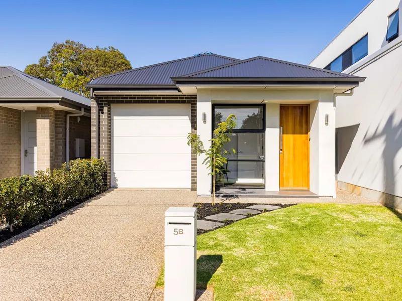 The peace, quiet, & contemporary style that reserves a park frontage for you… 