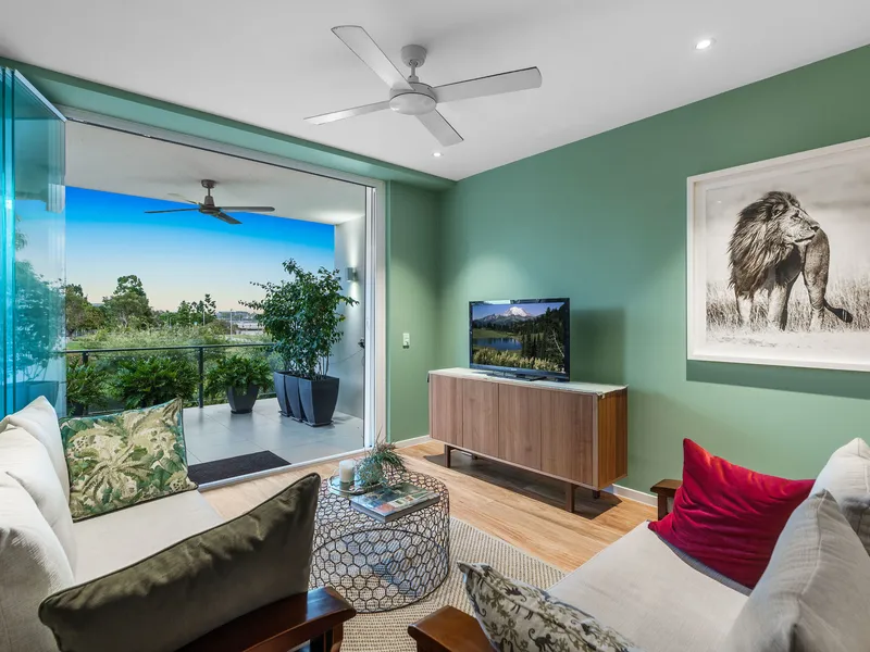 STUNNING BULIMBA APARTMENT