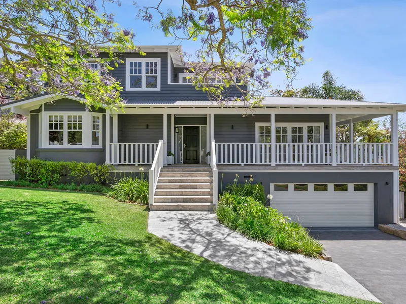 Exquisite Hamptons Home With Dreamy Interiors, Blue Ribbon Locale