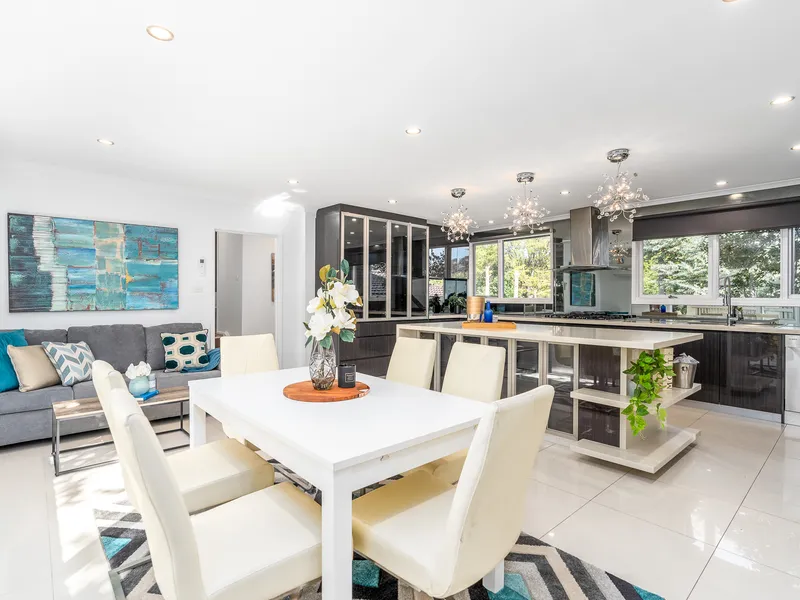 Magnificent Residence with a Self-Contained Flat in a Blue-Chip Location