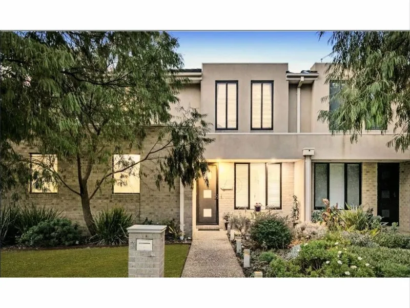 The ultimate beachside address