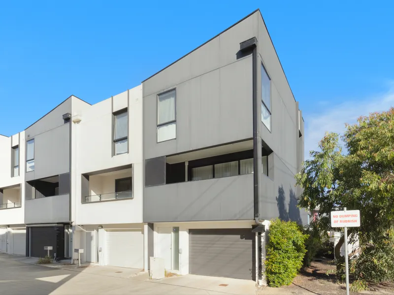 Modern Townhouse in Prime Location
