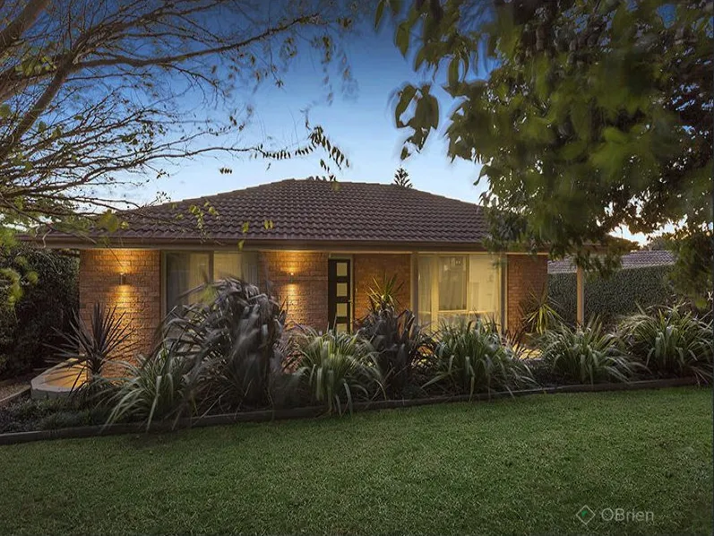 STUNNING FAMILY HOME!!