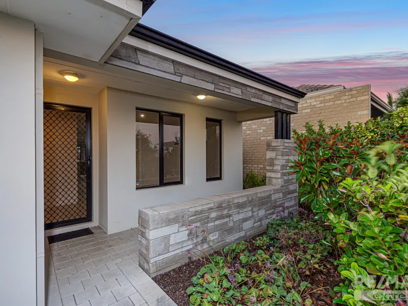 PERFECT HOME PLUS TWO LIVING AREAS AND FOUR BEDROOMS...!!!