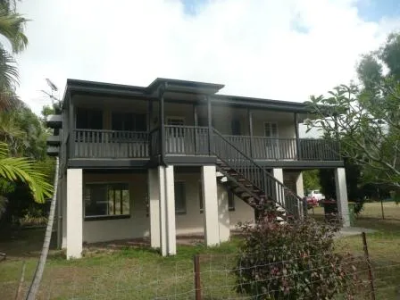 Close to beach,school, hotel/motel