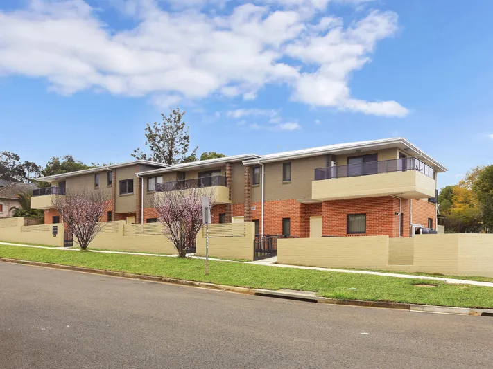 2 bedroom apartment - discounted rent