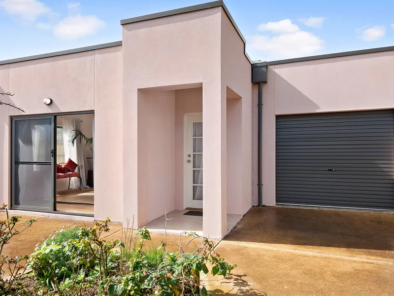 Low Maintenance Living West of Brighton Road - A Fantastic Starter, Downsizer or Investment