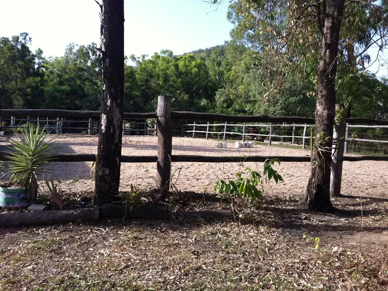 Su-Am Stables - Equestrian