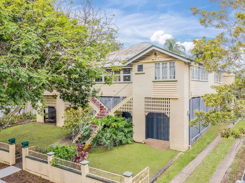One of Brisbane's best real estate opportunities - and only 2kms from CBD!