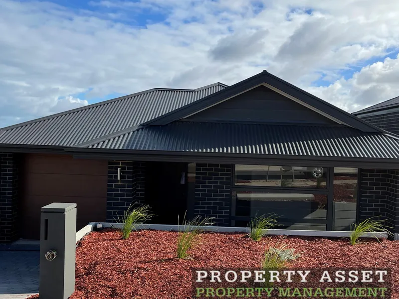 Brand New Bedroom Home With SOLAR