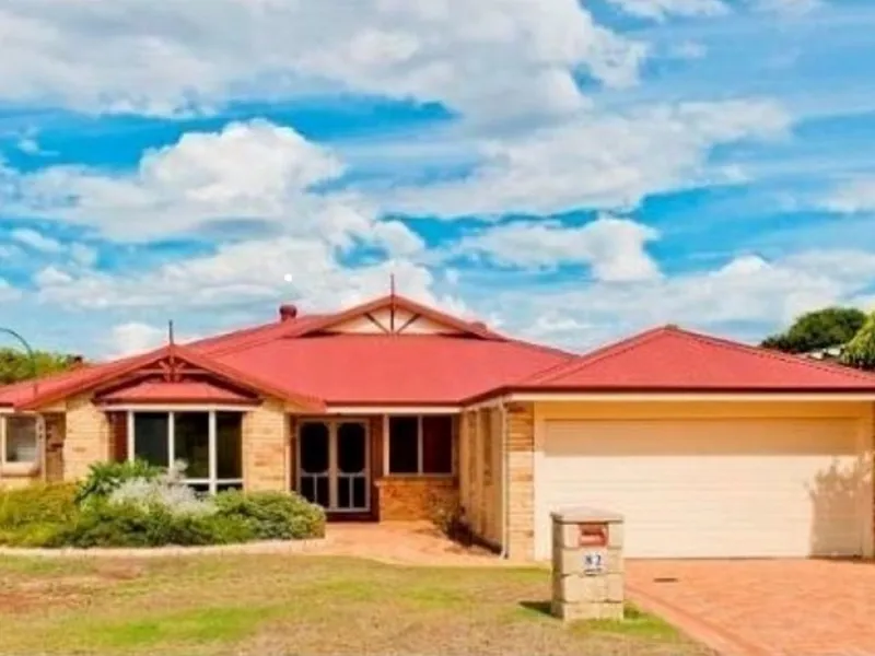 FAMILY LIVING AT ITS BEST!!