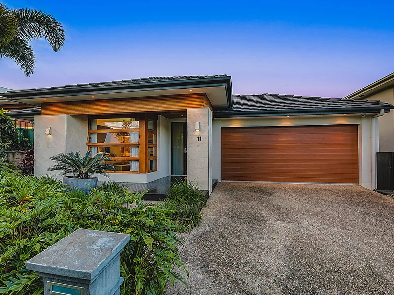 An Impressive Plantation Built Ex-Display Home