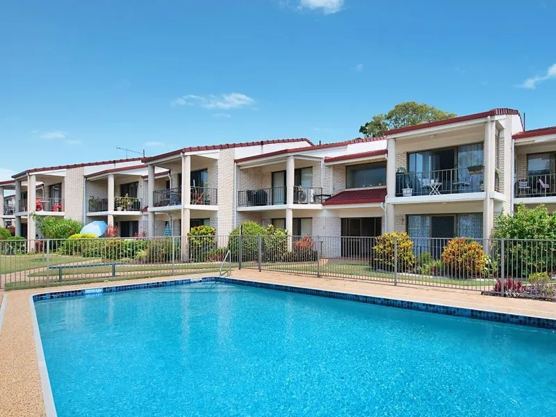 GROUND FLOOR UNIT WITH RIVER VIEWS AND POOL IN COMPLEX