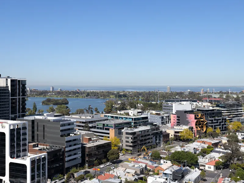 Studio Envy with Incredible Bay Views Over Albert Park Lake