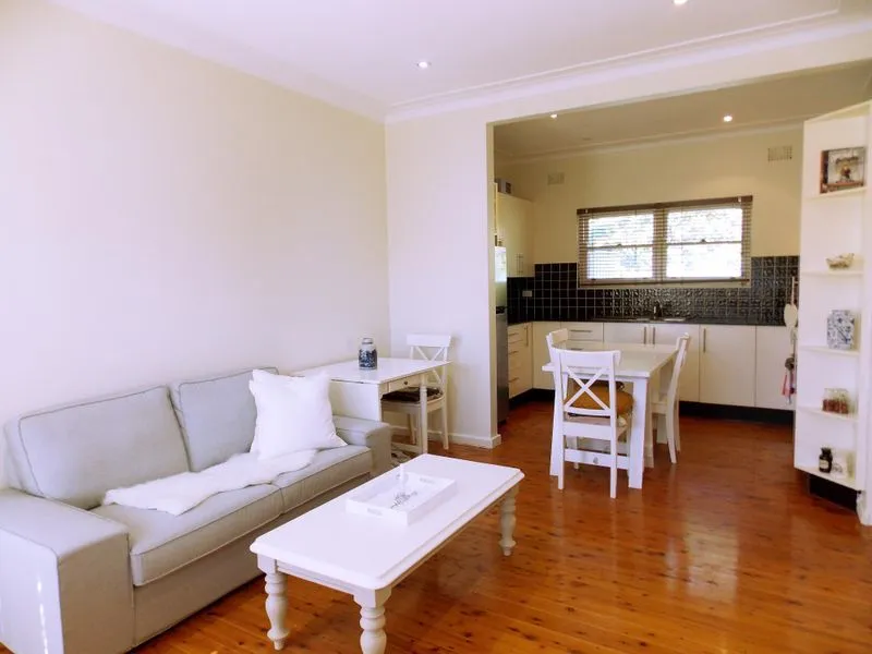 Ground Floor Furnished Rental in Small Block